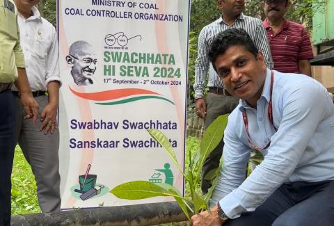 Shri Sajeesh Kumar N, Coal Controller, planted tree saplings as a part of the 'Swachhta Hi Seva' campaign under the event "एक पेड़ माँ के नाम" on 25.09.2024